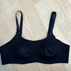 NWOT Knix by Knixwear size 2 Evolution bra with extra straps